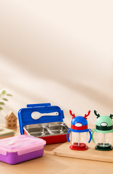 Kids lunch boxes and water bottles for school